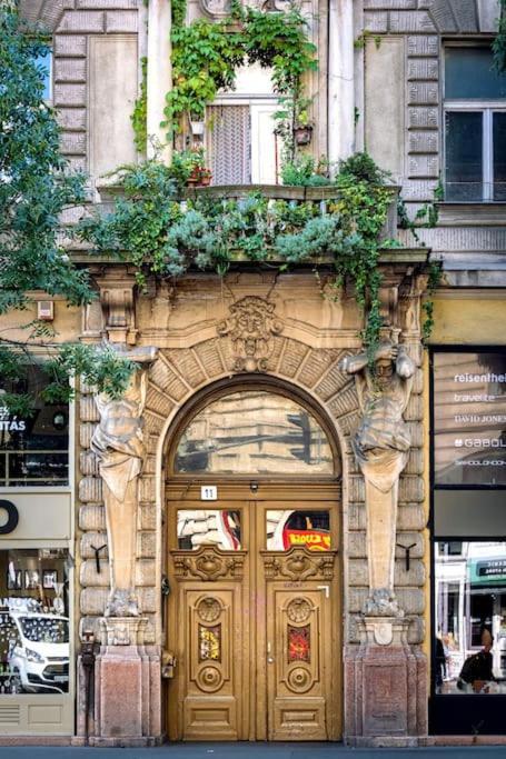 Astoria Apartment Budapeste Exterior foto