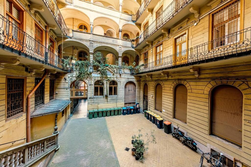 Astoria Apartment Budapeste Exterior foto