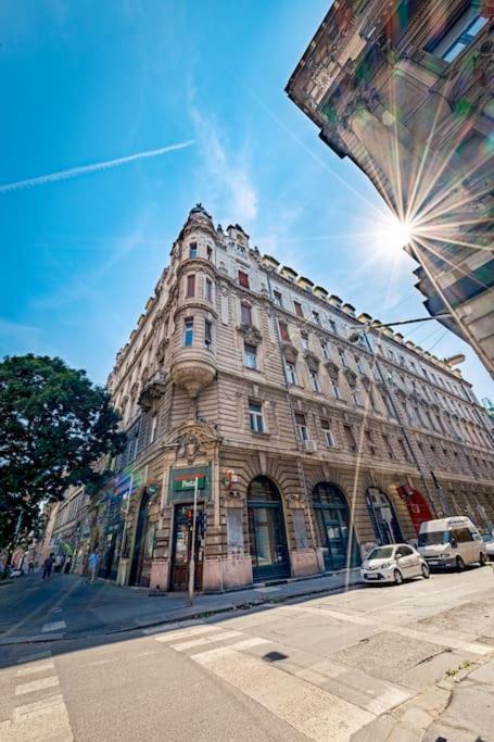 Astoria Apartment Budapeste Exterior foto